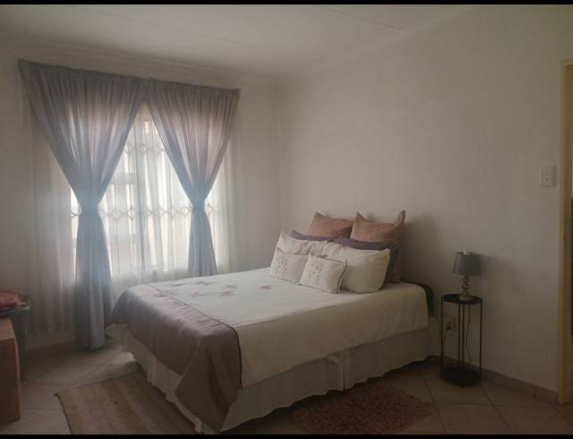 3 BEDROOM HOUSE FOR SALE IN VANDERBIJLPARK CE 3